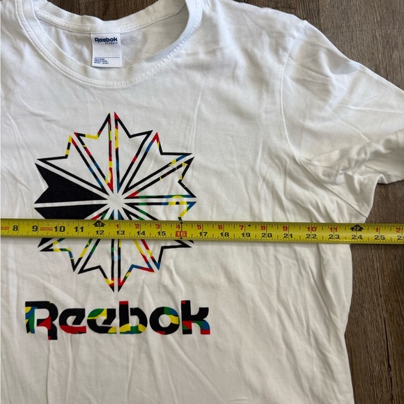 Reebok Classic • Starcrest Tee - Picture 8 of 9